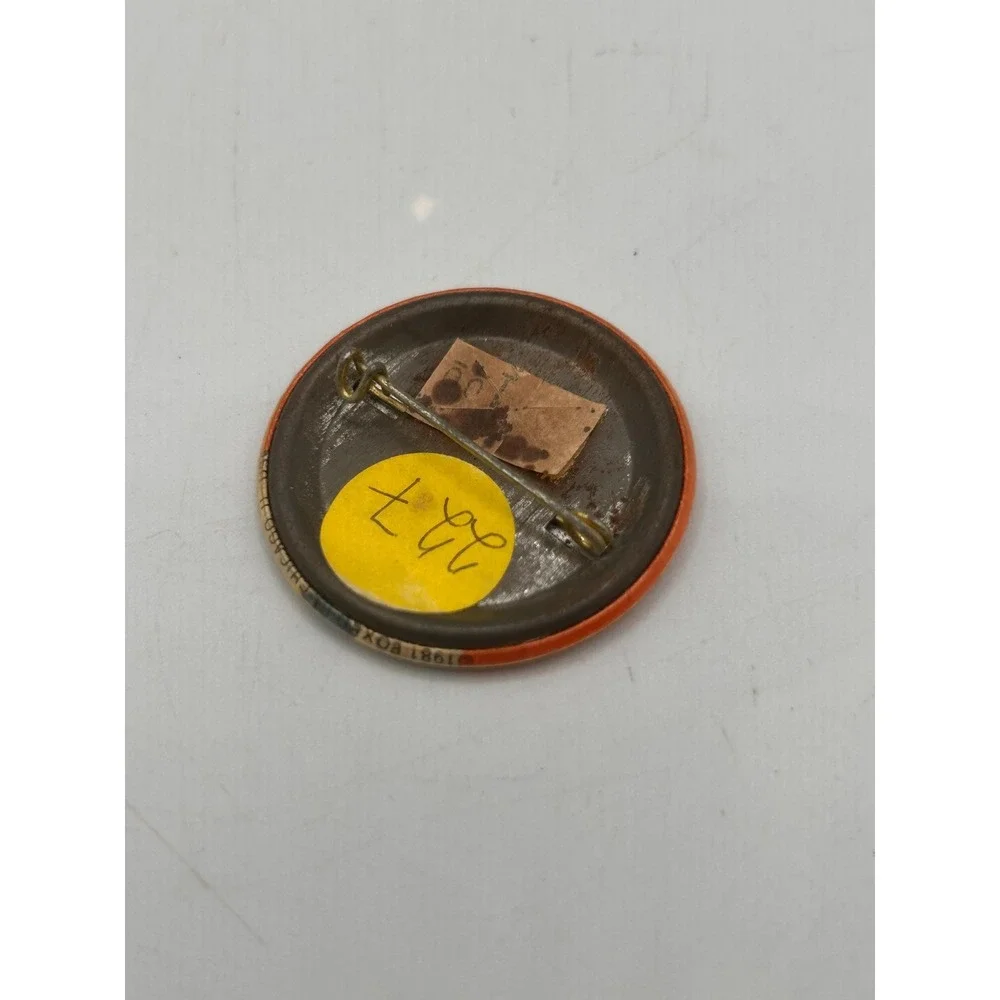Vintage‎ 1970s John Wayne Button Pin